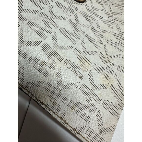 Michael Kors Fulton Vanilla Signature Large Zip Clutch Wristlet Purse See Notes - Picture 16 of 16